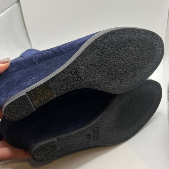 FENDI Women’s Navy Blue Suede Wedge Ankle Booties Size 37.5/6.5 NEW - Picture 4 of 8